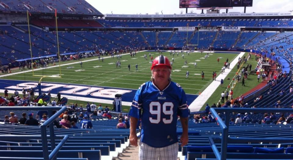 Après 34 ans de tailgate, un membre québécois important de la Bills Mafia passe le flambeau