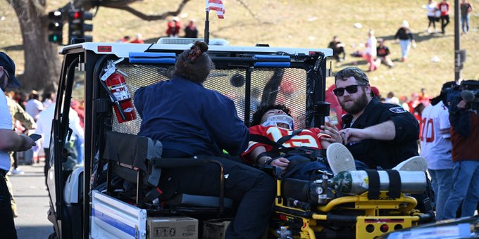Le défilé des champions des Chiefs se termine avec une fusillade et des blessés