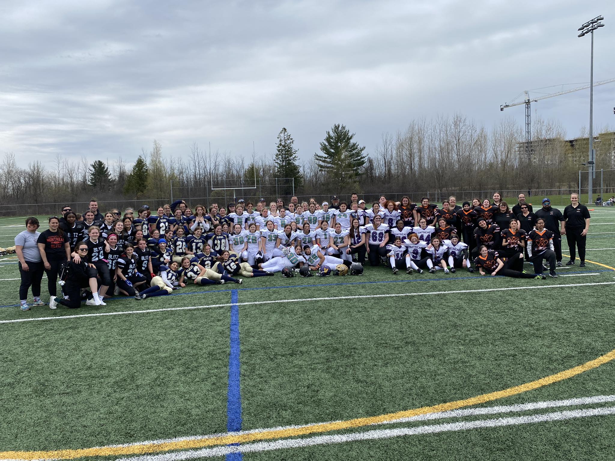Début de la Ligue féminine de football mineur du Québec aujourd’hui