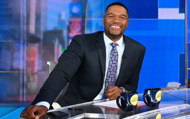 Le recordman et animateur Michael Strahan doit prendre une déchirante décision