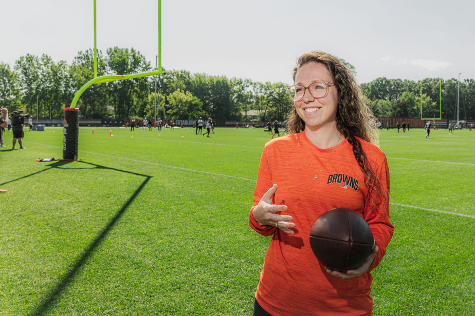 Une Québécoise trace son chemin vers les plus hauts sommets de la NFL