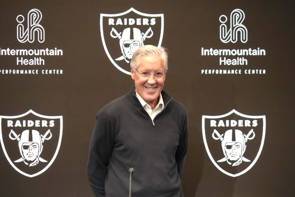 Le nouvel entraîneur des Raiders Pete Carroll va chercher son ancien quart-arrière