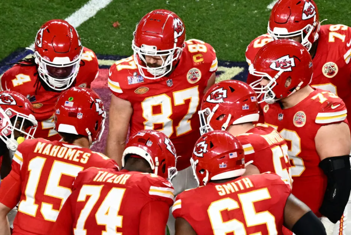 Les Chiefs sur le point d’ajouter un champion du Super Bowl pour seconder Travis Kelce?
