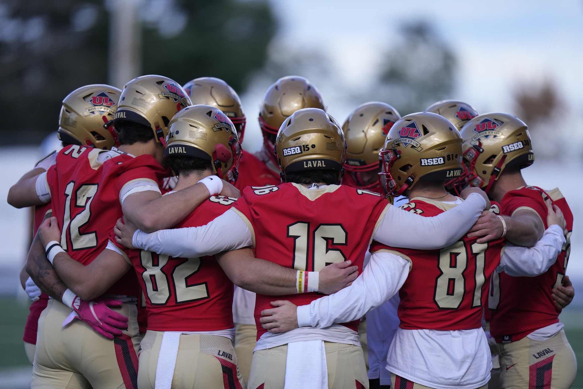 Soutenir une cause importante pour le cancer avec le football du Rouge et Or